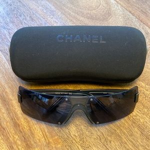 Chanel Sunglasses - Preloved
